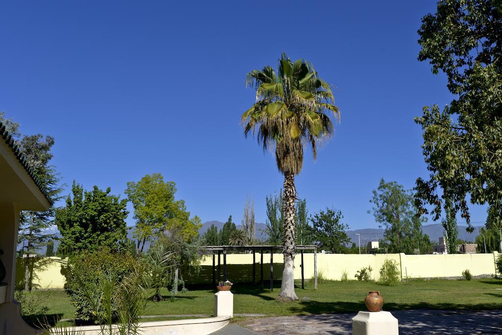 Villa Los Sauces Chacras de Coria Exteriör bild